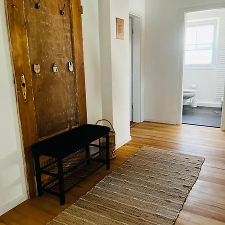 Peters Apartment *